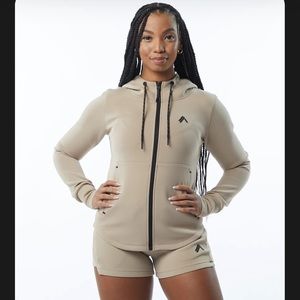 Alphalete Elements (ELMTS) Jacket in Tan - Brand new with tags